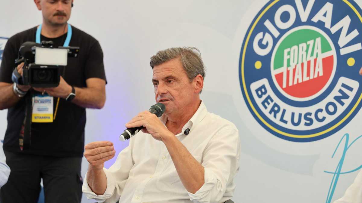 Immagine di “Calenda? Nel centrodestra starebbe bene. Dipende da lui”. Parlano i forzisti Nevi e Cattaneo