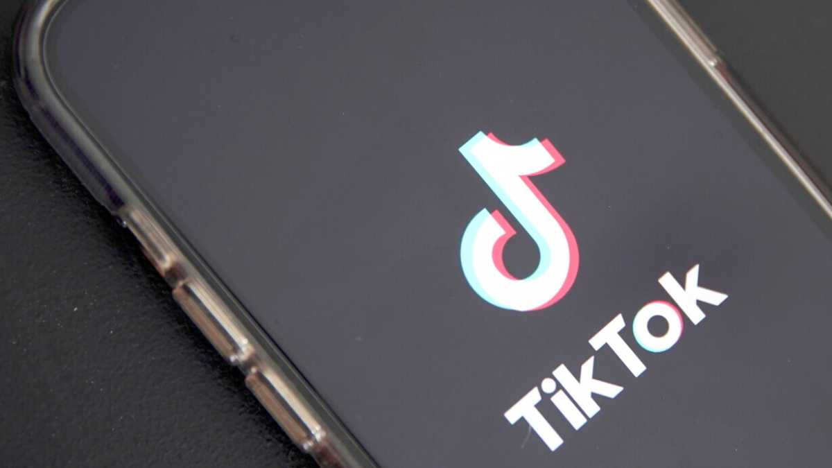 Immagine di TikTok ha favorito una campagna di disinformazione in Polonia: non è la prima volta che accade nell'Ue