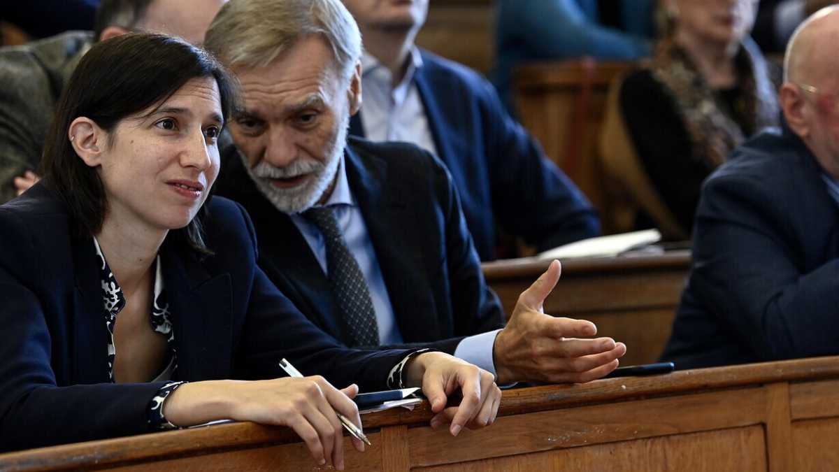 Immagine di Delrio non molla: “Non ritiro la mia proposta di legge sull’antisemitismo. Il Pd mi segua”