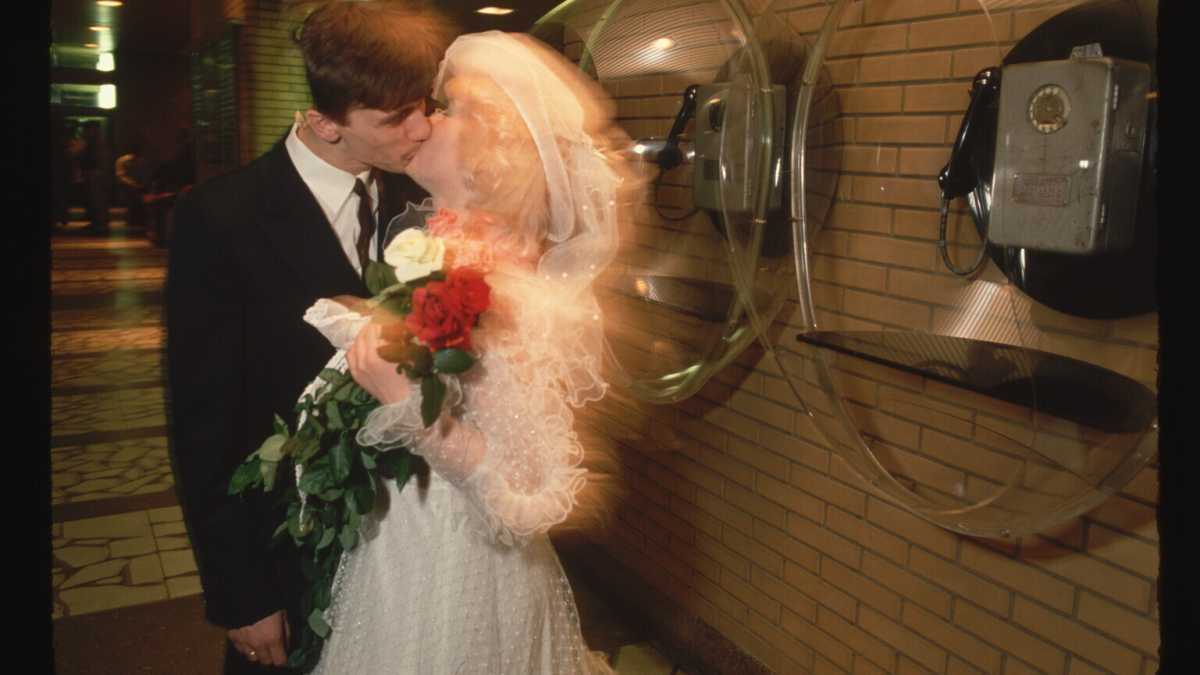 Immagine di Gente che cerca l’amore online senza pensare che la discriminazione è necessaria