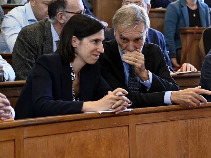 Il vocabolario divide il Pd: per Schlein l'antisemitismo è diverso da quello di Delrio