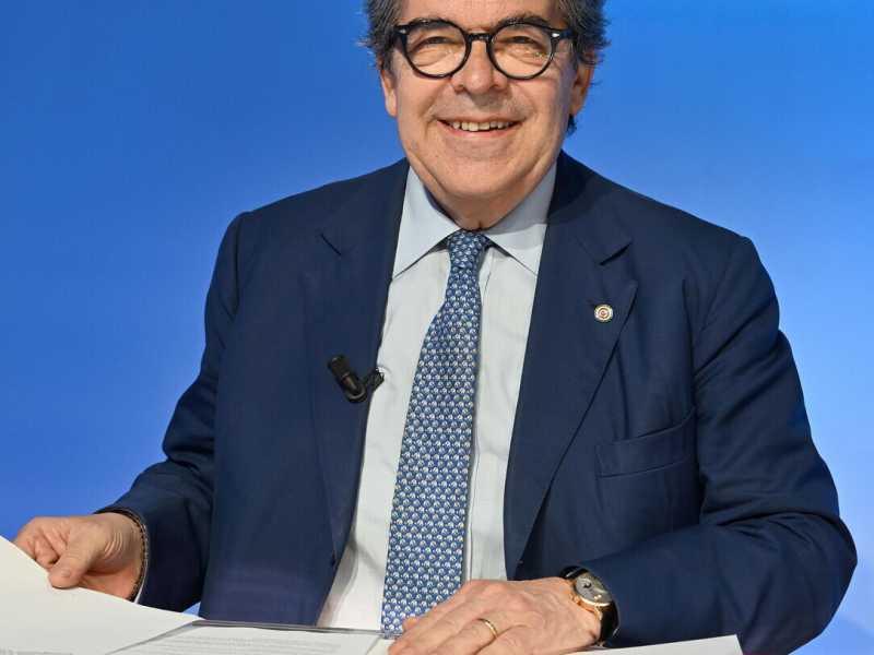 Il sì di Enzo Bianco. La scelta referendaria dell’ex ministro, sindaco di Catania e cofondatore di Margherita e Pd
