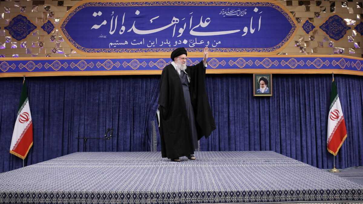 Immagine di Il regime iraniano si sta consumando. Analisi di una protesta