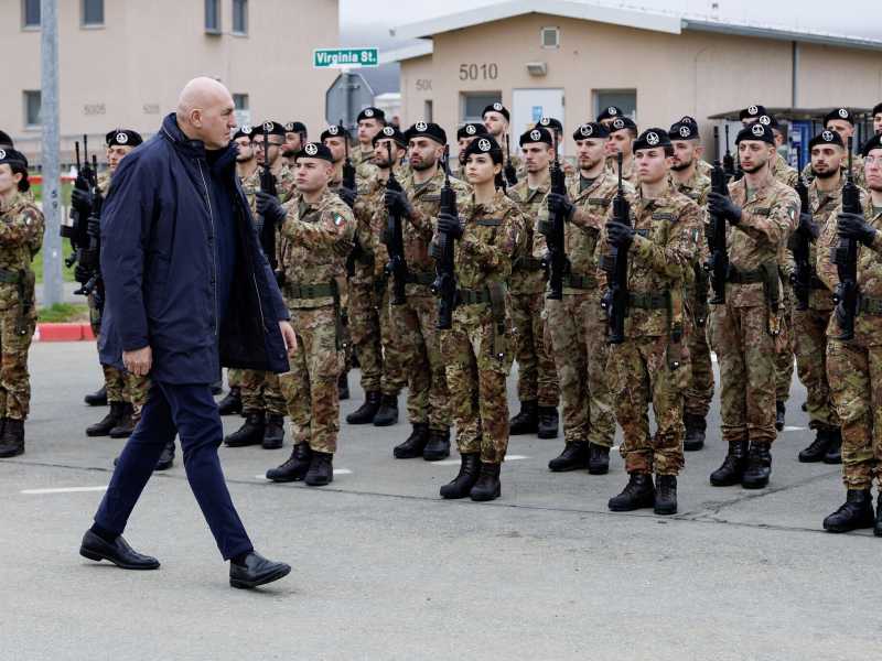 Un traffico anomalo su pagine sensibili del ministero della Difesa italiano porta a indirizzi cinesi