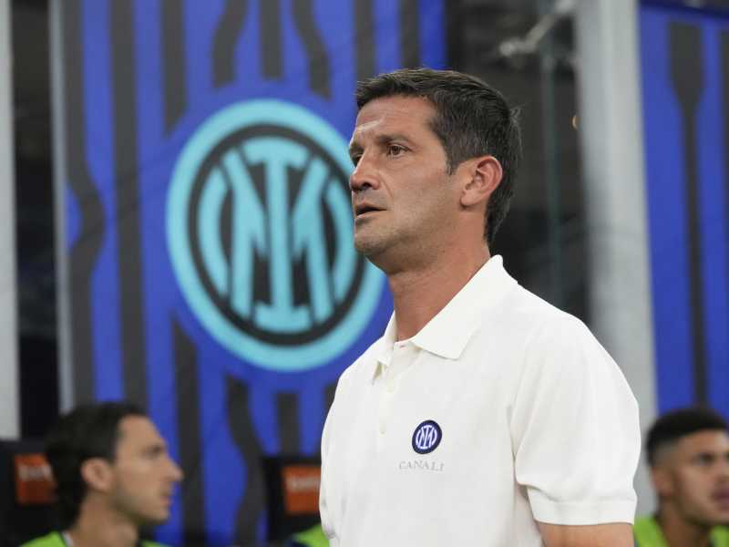 L'allenatore dell'Inter campione d'inverno,&nbsp;Christian Chivu (foto LaPresse)