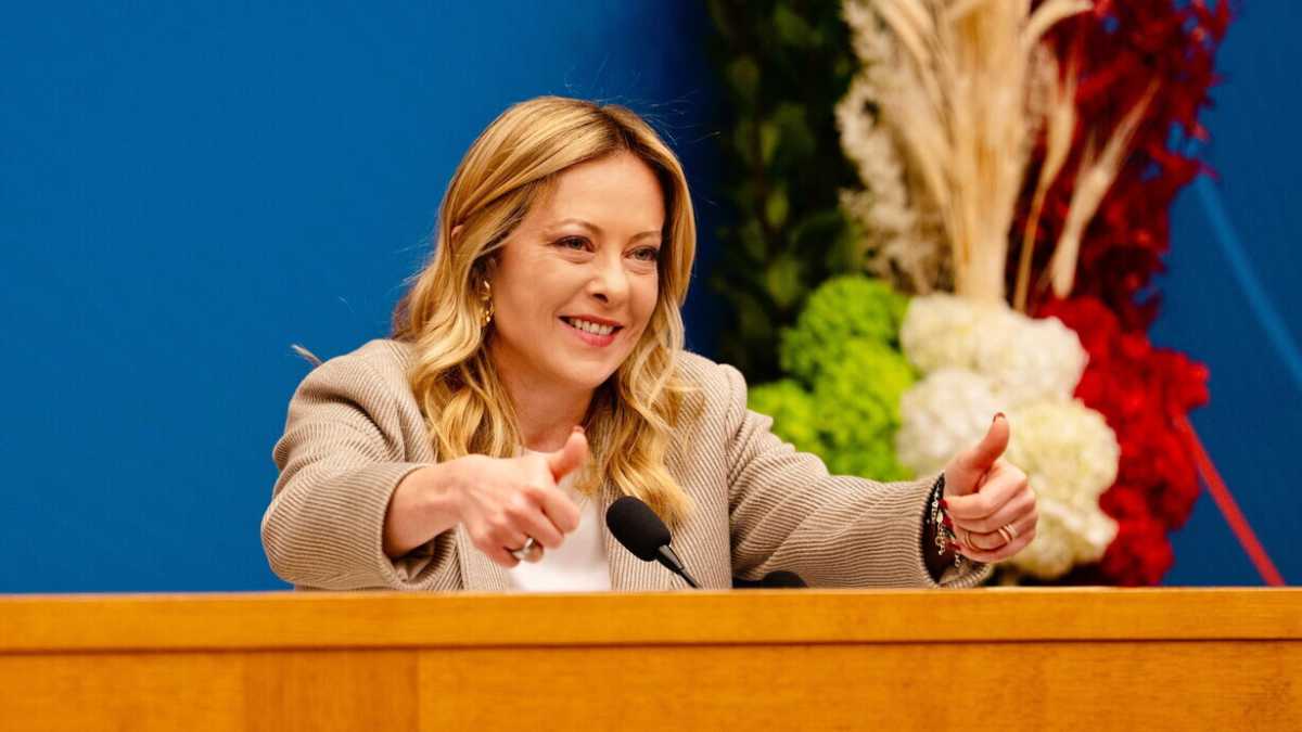 Immagine di La conferenza della premier mostra un melonismo formato Balena bianca