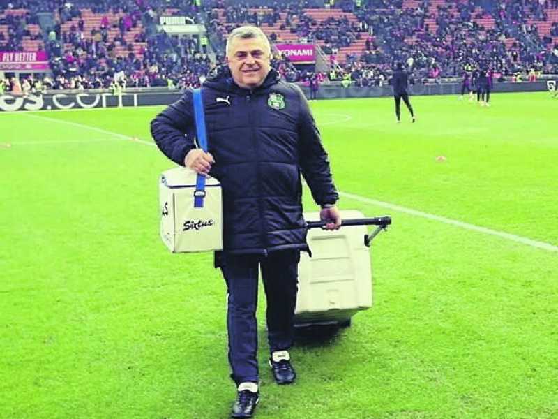  Marco Mantovani ha massaggiato nel calcio per quarant’anni cominciando con la nazionale militare