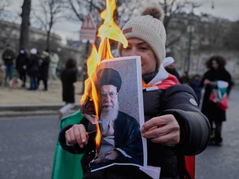 I piani di Trump contro Khamenei
