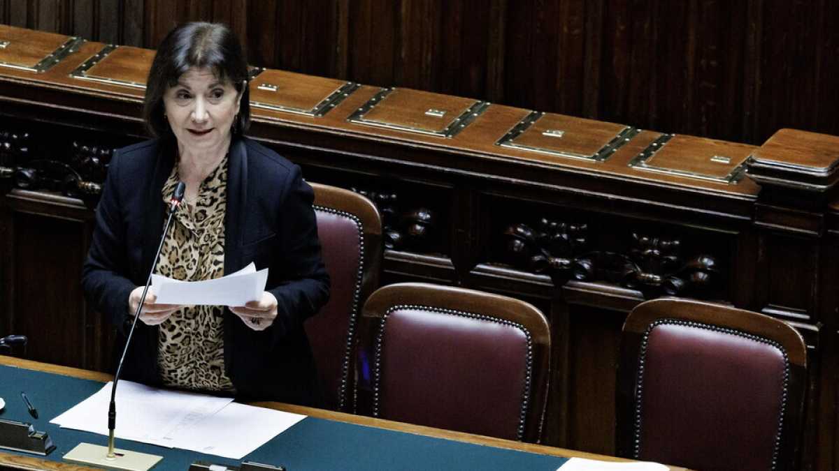 Immagine di Roccella: "Spero nell'intervento di Trump in Iran. La sinistra è tiepida sulle donne persiane"