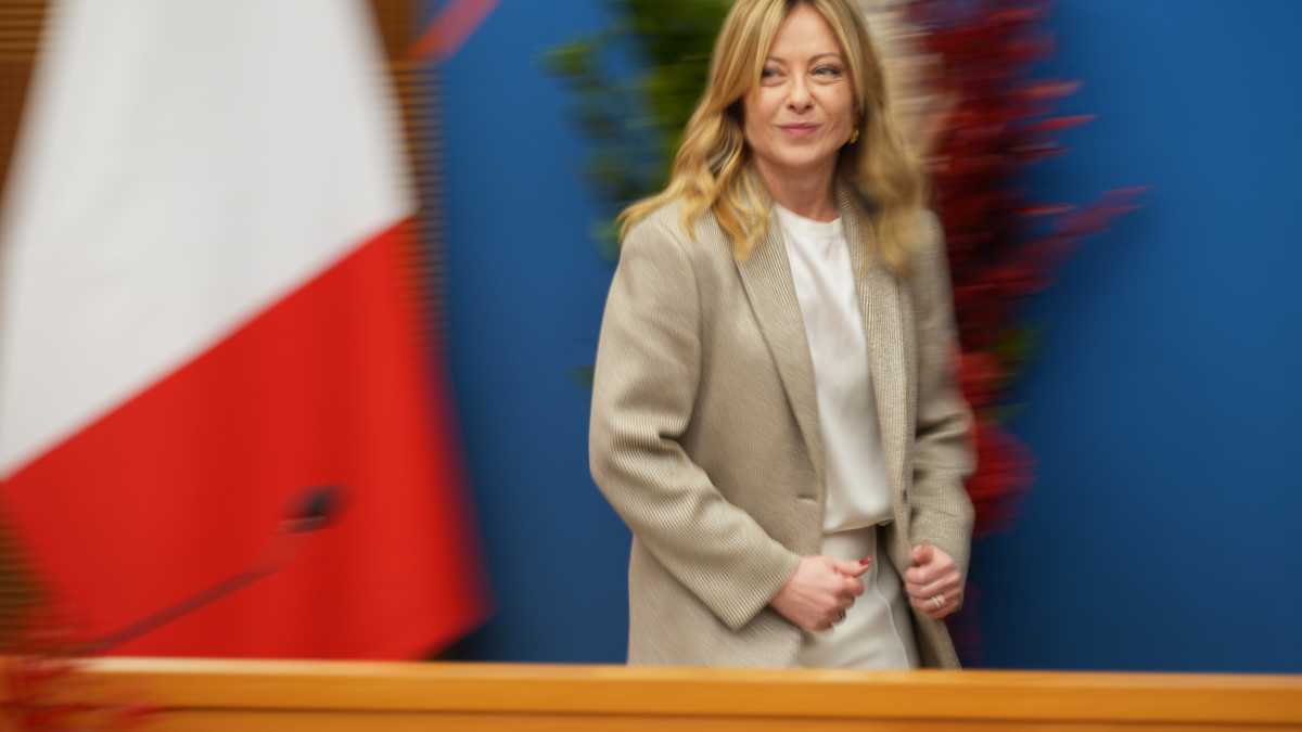 Immagine di Meloni la "commissaria": la gioia per Trentini e il dossier Iran. Dissidio Salvini-Abodi sul supercomissario