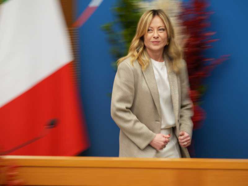 Meloni la "commissaria": la gioia per Trentini e il dossier Iran. Dissidio Salvini-Abodi sul supercomissario