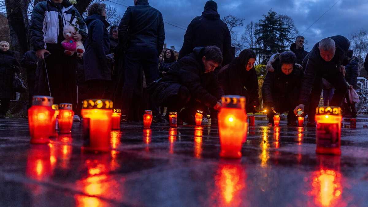Immagine di Lo choc dopo Crans-Montana. Gli psicologi tra i ragazzi: meglio i silenzi delle frasi fatte