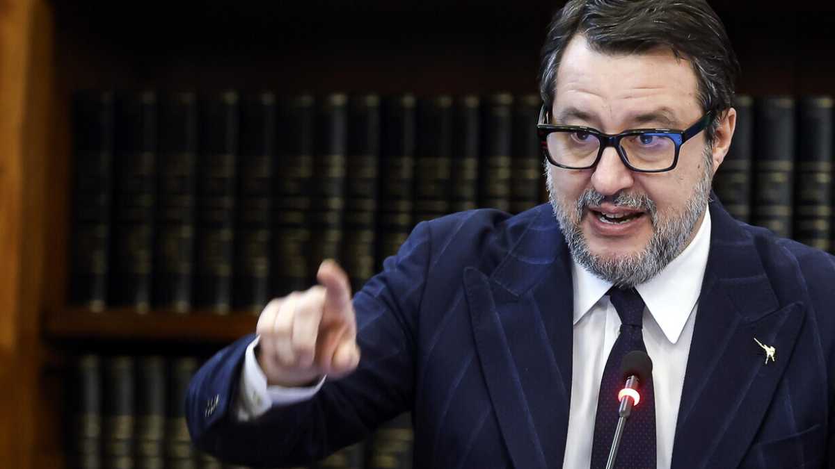 Immagine di Salvini vuole un’accelerata sul Piano casa ma il dossier gli viene sfilato da Meloni. Rebus cabina di regia