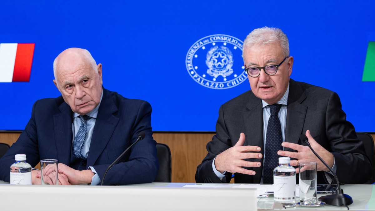 Immagine di Mantovano su Crans-Montana: "L'Italia si costituirà parte civile. Chiediamo anche alla Commissione Ue di farlo"