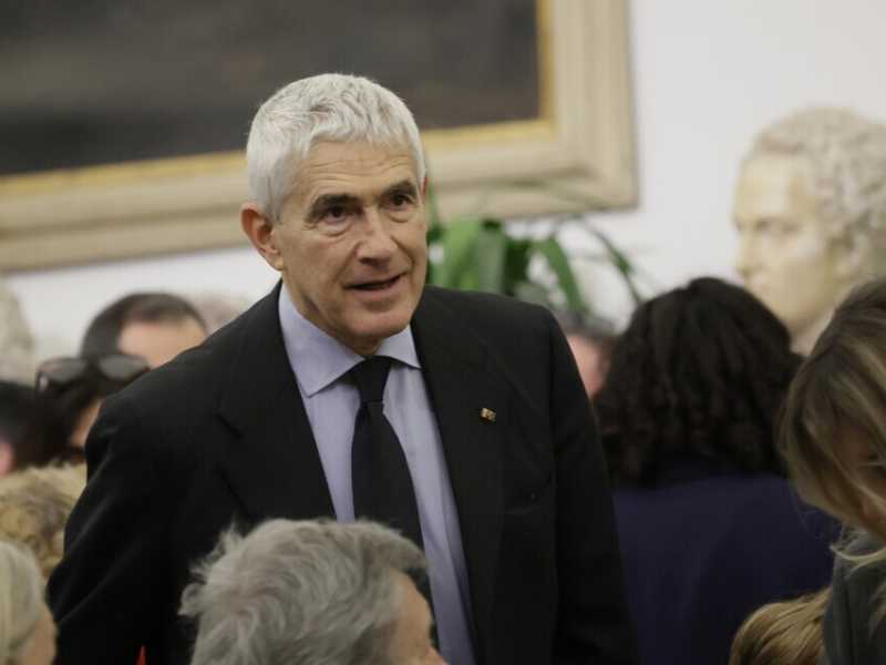Casini: "Per la Groenlandia occorre un sovranismo europeo della difesa. Il M5s sull'Iran? Incomprensibile"