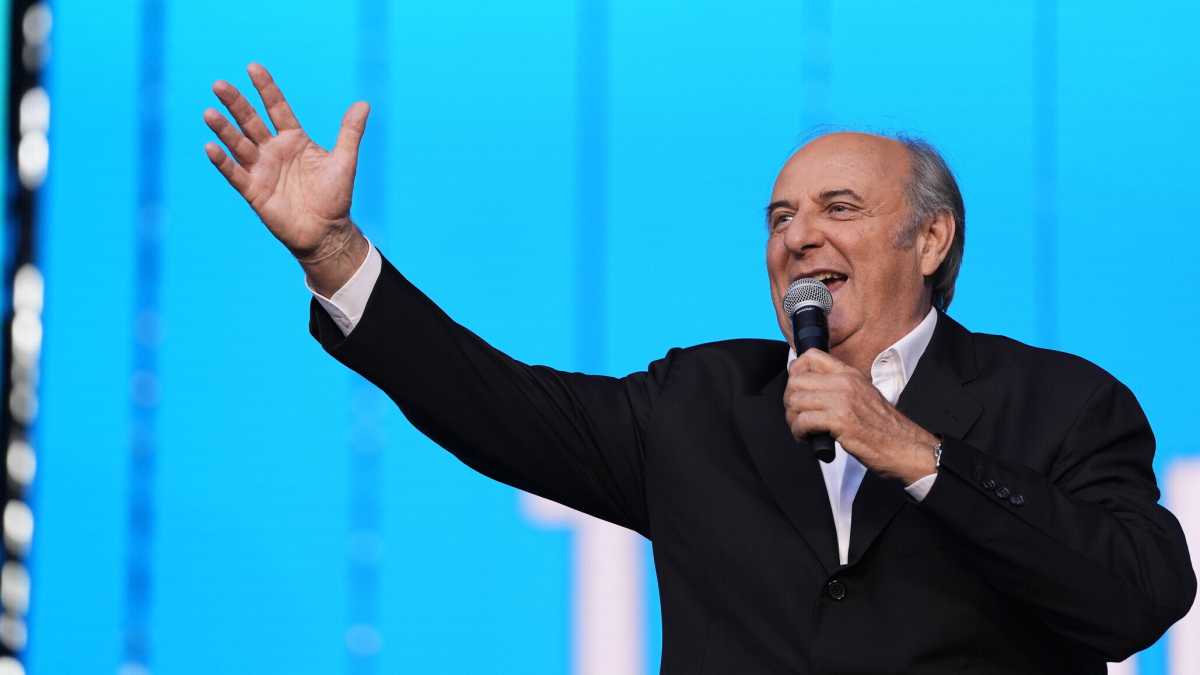 Immagine di Fenomenologia di Gerry Scotti, l’uomo del “pre-serale”