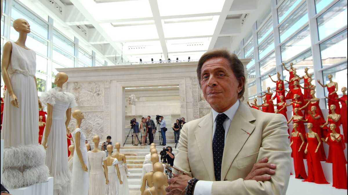 Immagine di Vita da Valentino. Che cosa ci dice la storia di un mito sulla parabola dei brand destinati a non durare