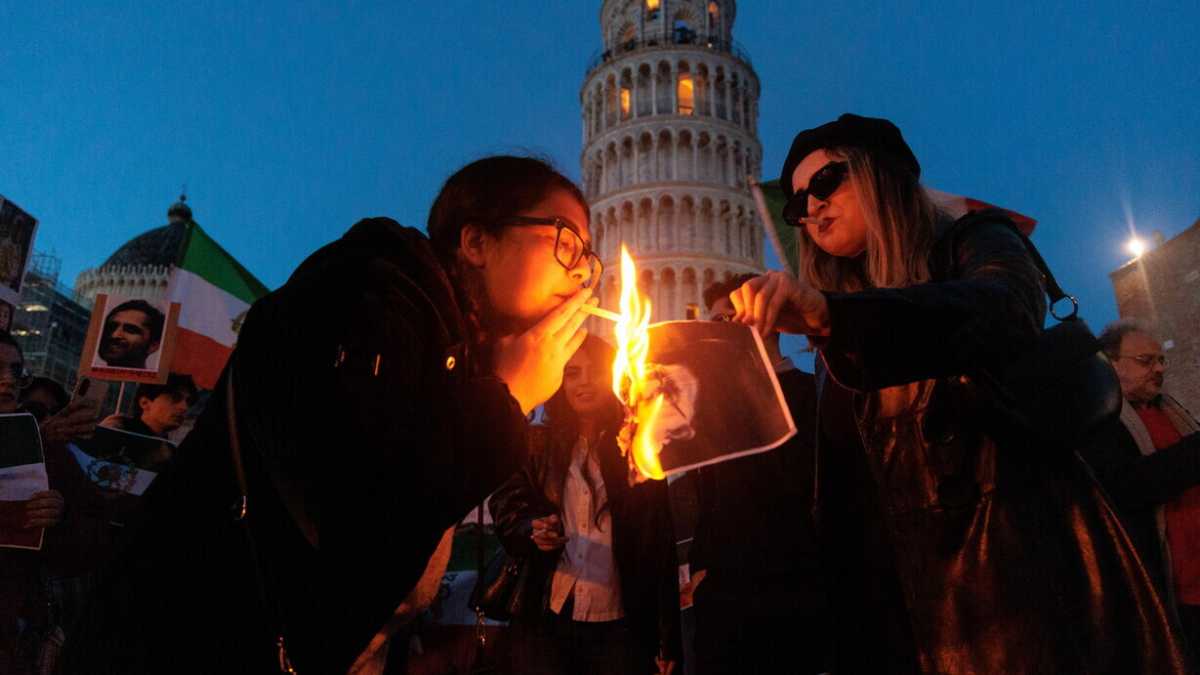 Immagine di Le donne coraggiose di Teheran e noi
