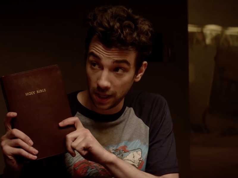 Jay Baruchel in una scena di "Facciamola finita", film del 2013 scritto e diretto da Evan Goldberg e Seth Rogen<br />
