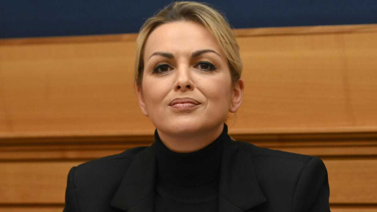 Immagine di Salvini e Francesca Pascale a Roccaraso