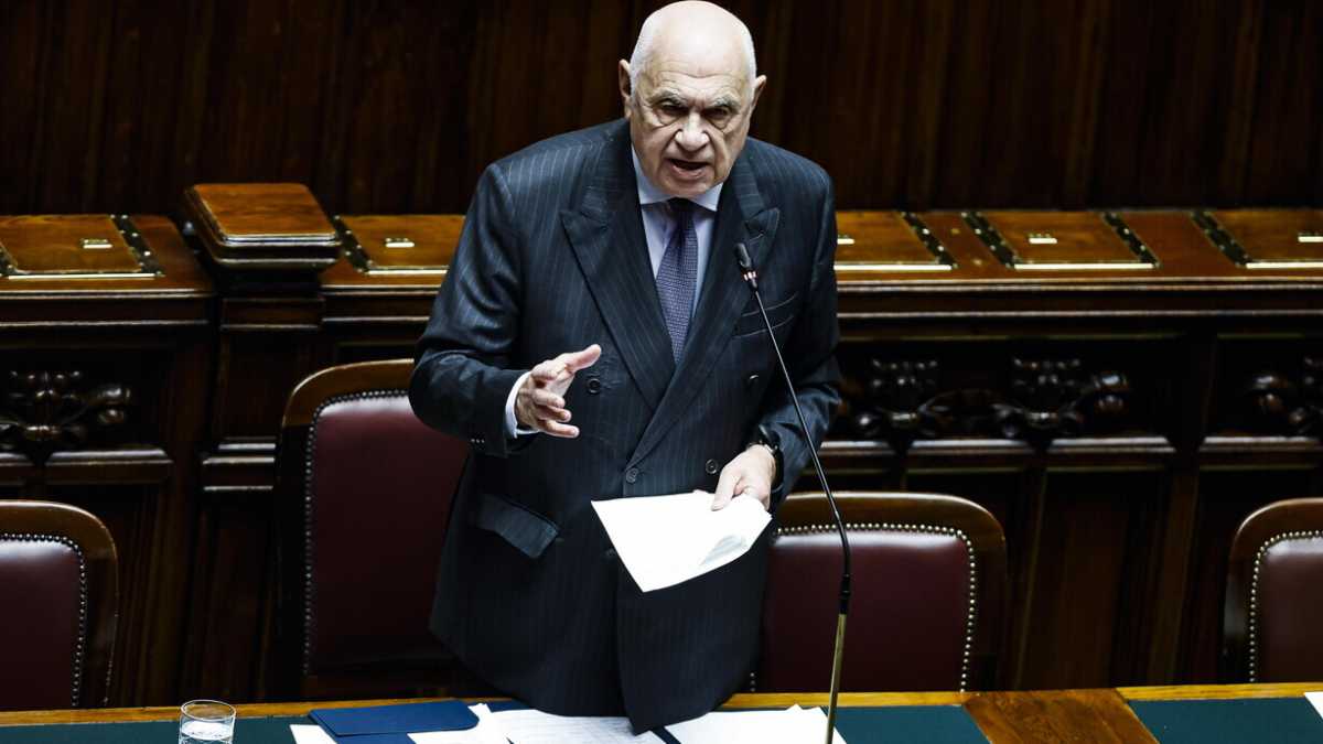 Immagine di Nordio oggi in Aula, la maggioranza all’assalto della risoluzione