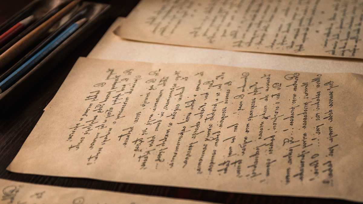 Immagine di Poesia come dovere ideologico, poesia come istinto vitale: un dialogo infelice