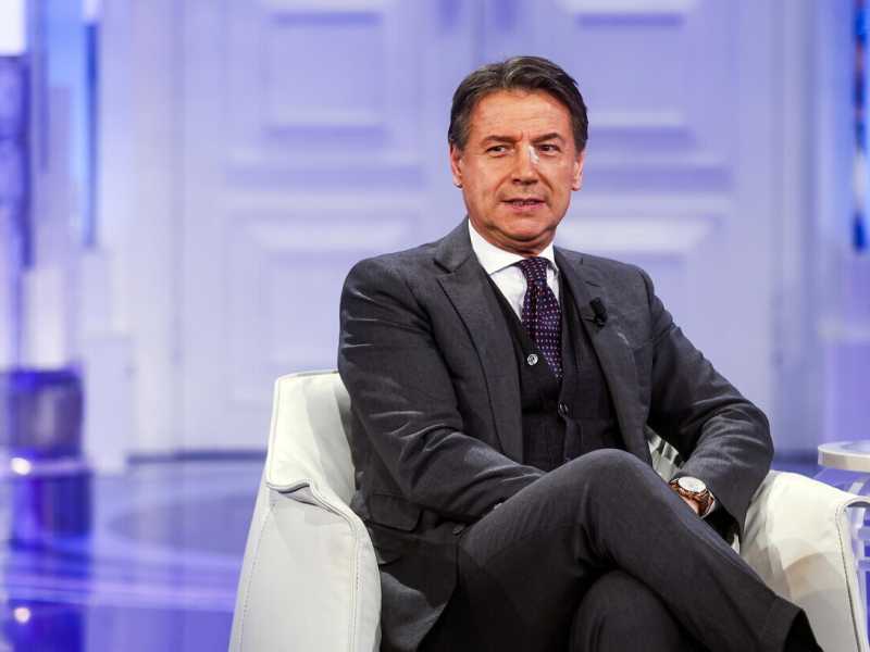 Il Conte “repubblicano”: dialogo al Farnese con La Malfa