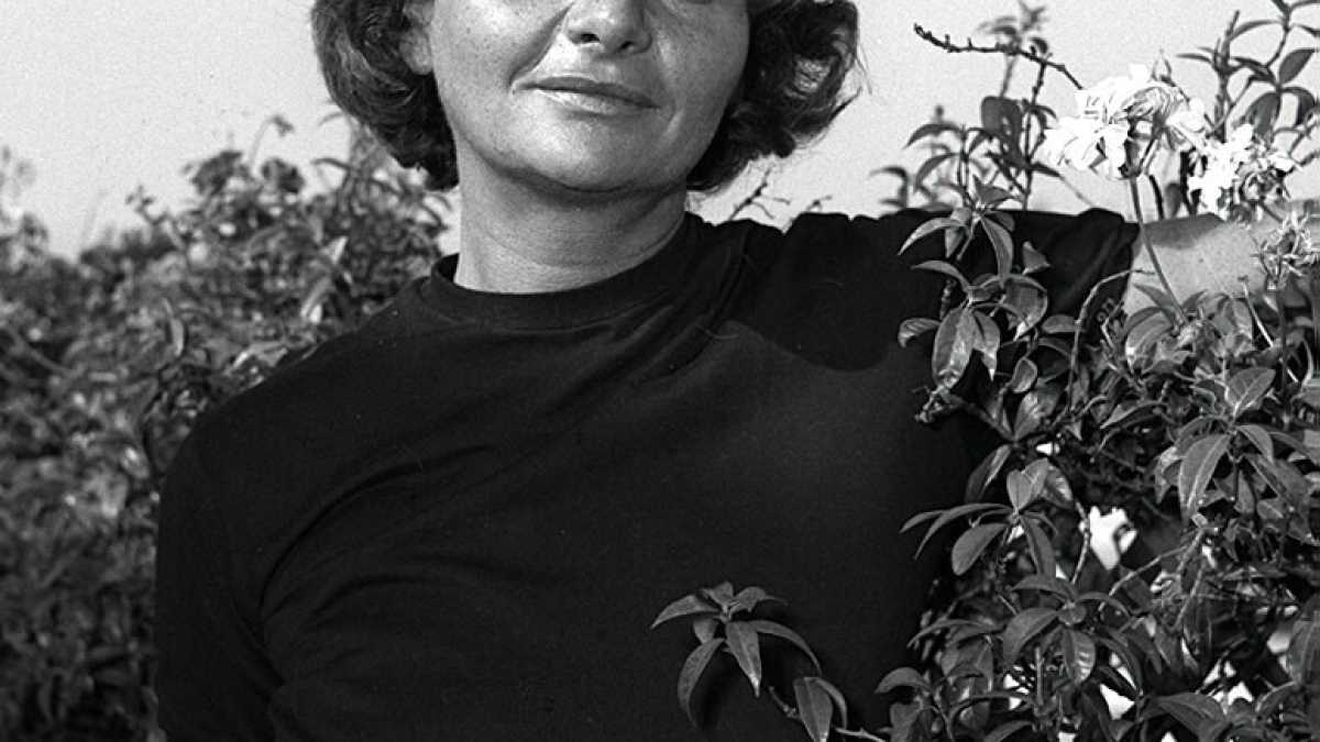 Immagine di Ferì con la menzogna e stregò col sortilegio. Elsa Morante, grande e impossibile
