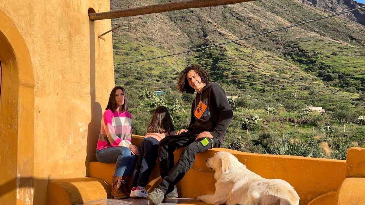 Immagine di Una scuola tutta per sé. Il caso dell'unica studentessa iscritta a Ginostra