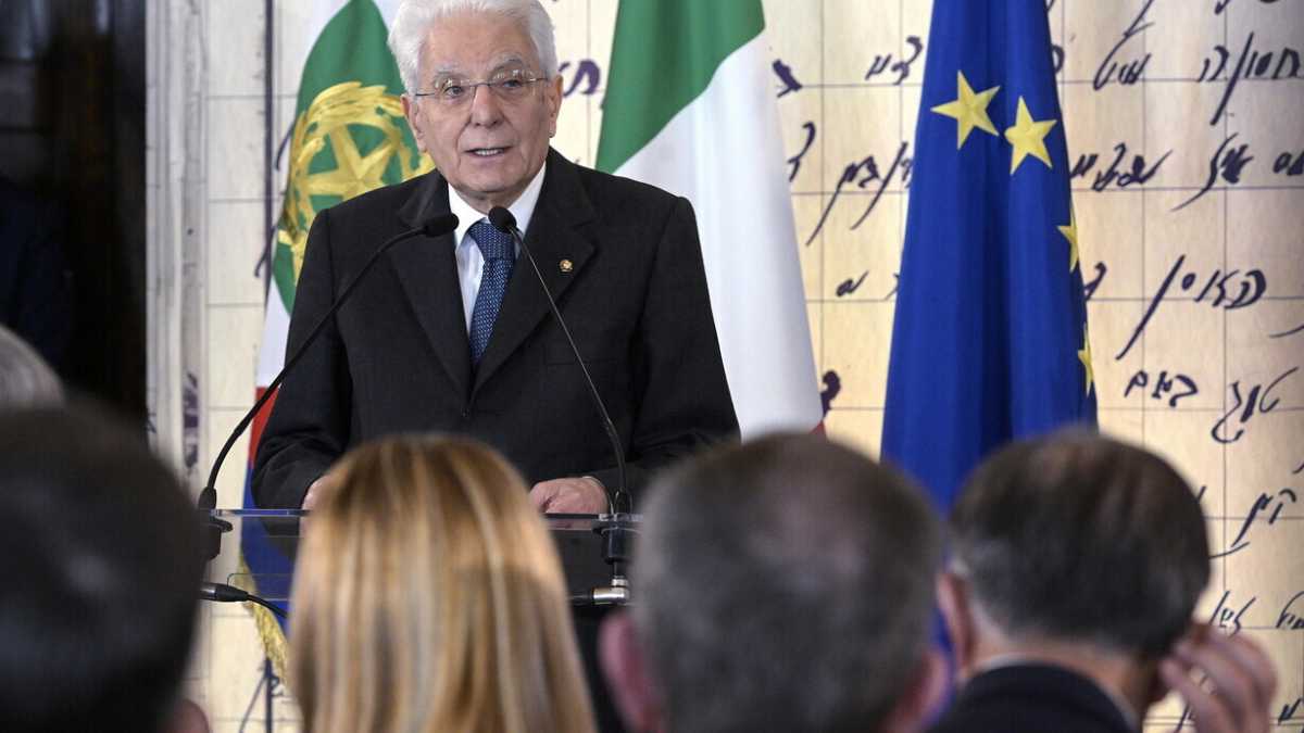 Immagine di Ambiguità vuol dire complicità. La buona Memoria di Meloni e Mattarella