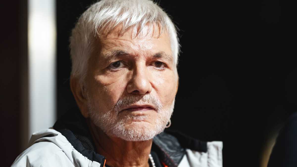 Immagine di Vendola e il referendum: "Vorrei votare sì ma voto no. Rischia di vincere Meloni. Mancano i giudici simbolo”