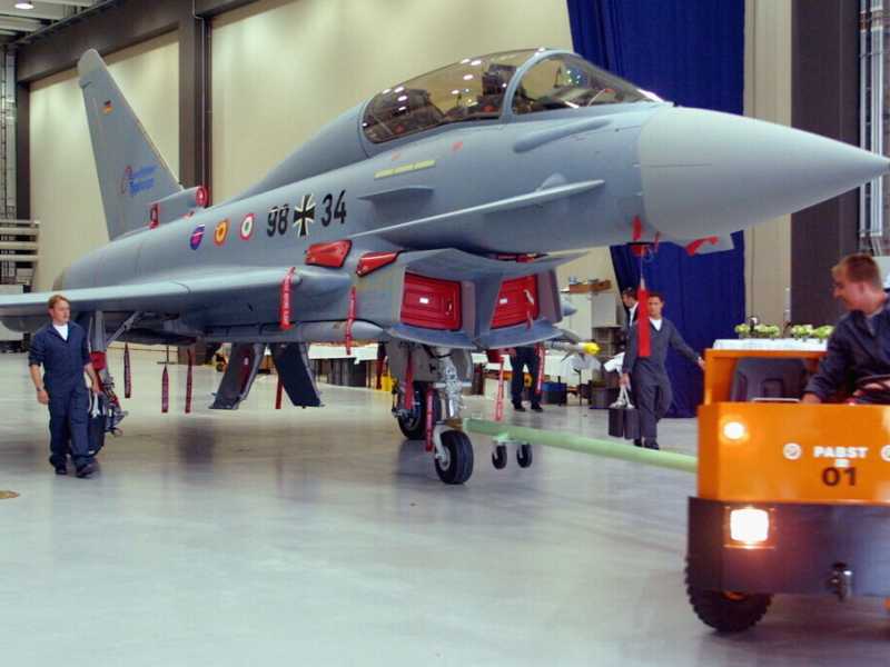 In Germania la spesa militare traina la riconversione della manifattura tedesca. E in Italia?