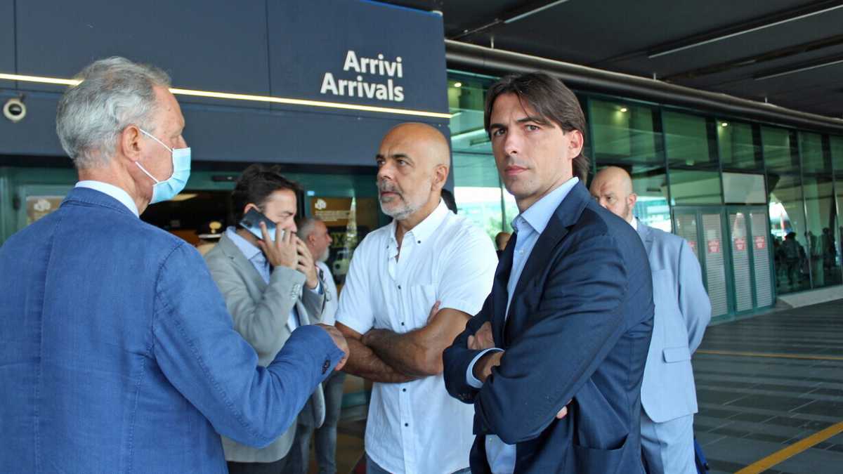 Immagine di Onorato tassinaro. L’assessore in Italia sogna di federare i civici liberali, ma a Roma è il patrono dei tassisti