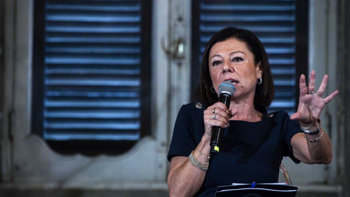 Immagine di "I dem diano un contributo egemone nel dibattito con il M5s", dice Paola De Micheli