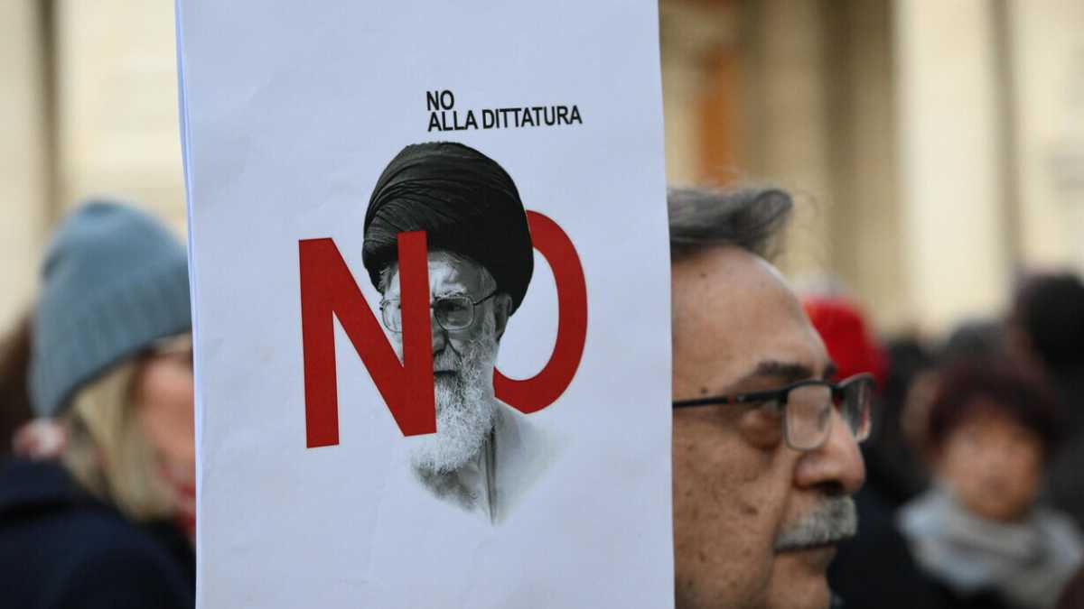 Immagine di Chiamare i terroristi con il loro nome: la svolta europea contro i pasdaran è un manifesto di libertà