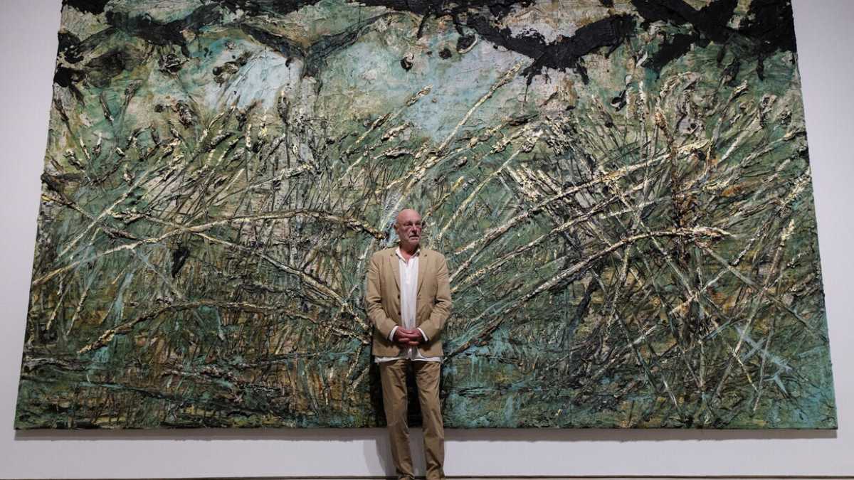 Immagine di Rifiuti che diventano oro, ovvero critica d’arte e chiacchiera esoterica