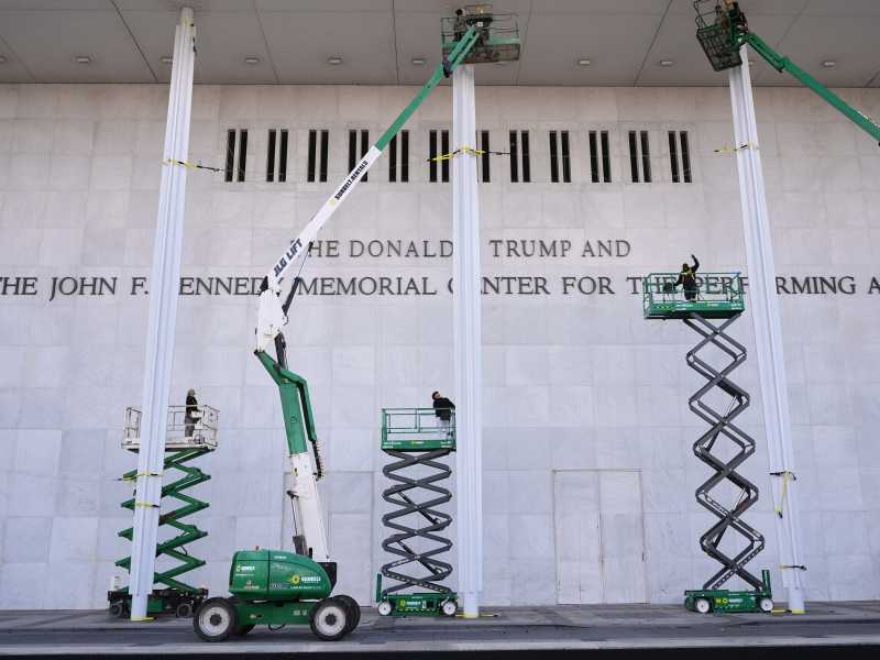 Trump chiude il Kennedy Center