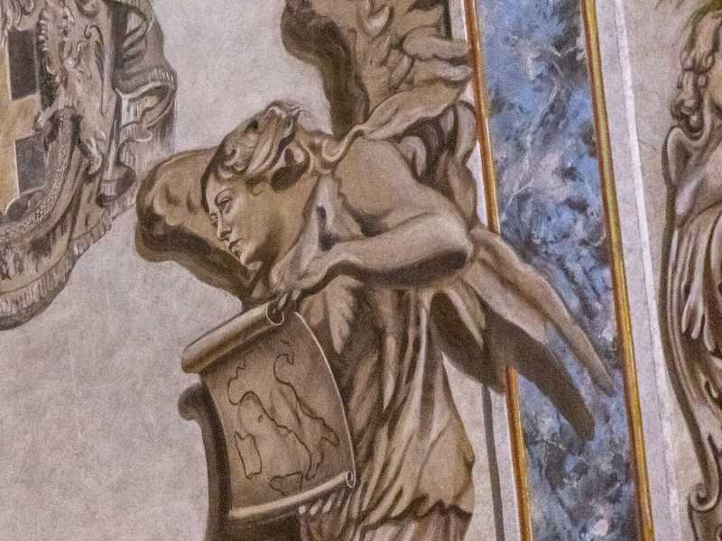 Con l'angelo Meloni, i meme entrano in chiesa