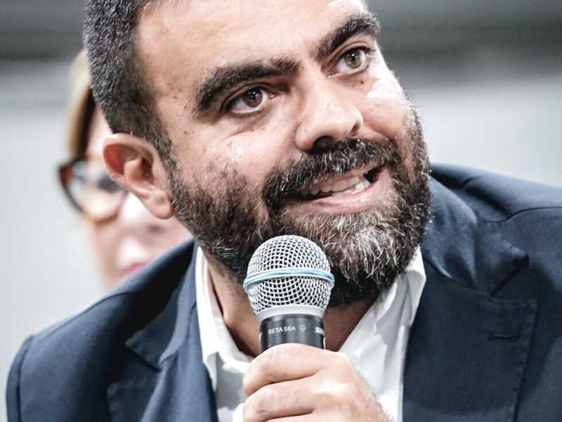 Chi è Marco Grimaldi, il vicecapogruppo di Avs che, dopo il corteo di Torino, prova a giustificare l'ingiustificabile