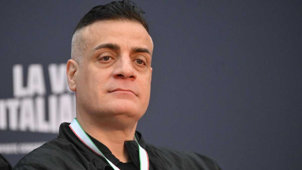 Immagine di I complimenti di Cicalone a Vannacci: "Disponibile a collaborare. Candidarmi? Mi servono garanzie"