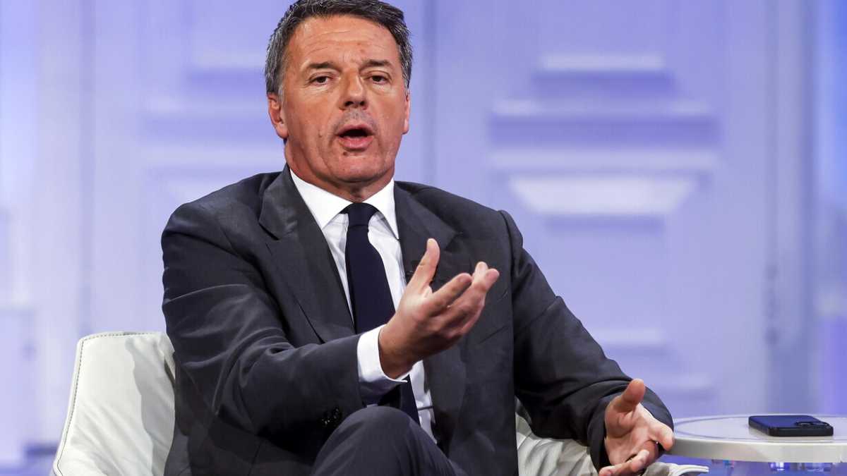 Immagine di Parla Renzi: "La scissione di Vannacci farà molto male a Meloni. Per la sinistra è un assist, ma ora diamoci una mossa”