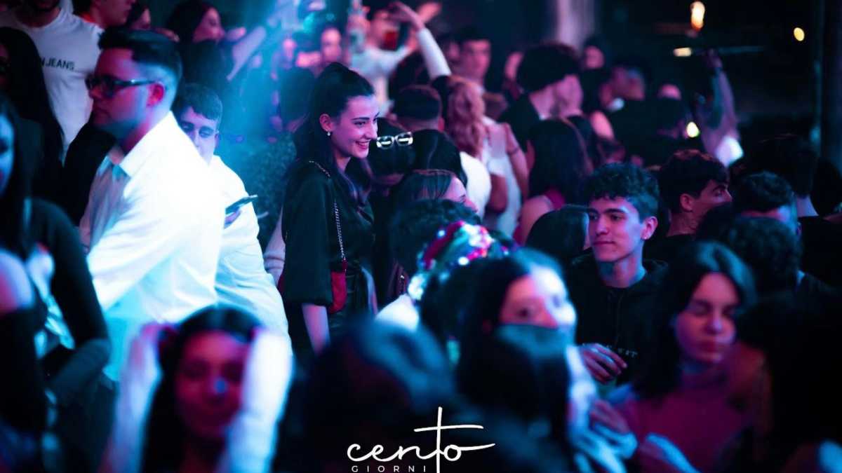 Immagine di Esclusiva, anzi no, “intima”. Peccato che a questi party non ci si spogli mai