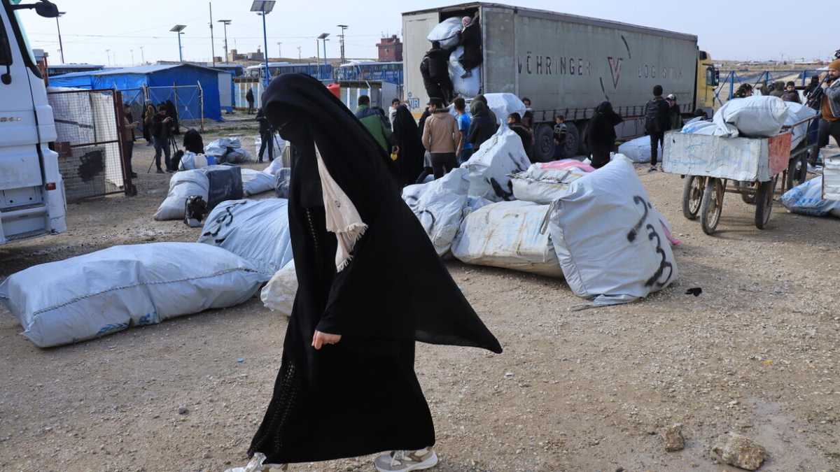 Immagine di Il ritiro delle Sdf dal campo di al Hol In Siria, ora sotto il controllo di Damasco
