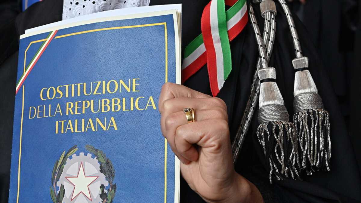 Immagine di Superare lo status quo, per stare dalla parte dei magistrati seri
