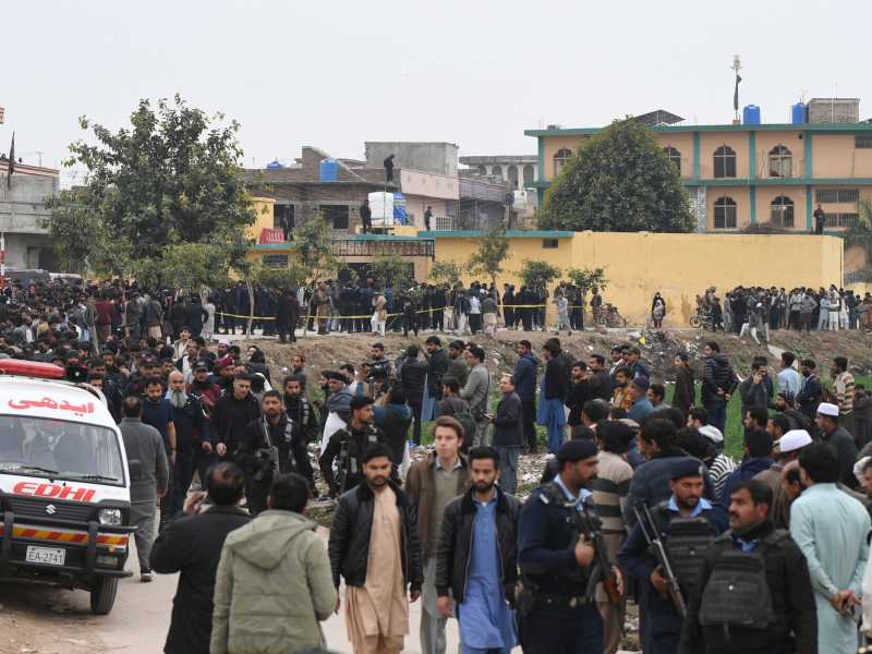 Un'esplosione in una moschea di Islamabad provoca 31 morti e quasi duecento feriti