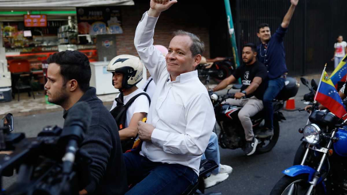 Immagine di Il leader oppositore venezuelano Guanipa libero per poche ore. Il regime rialza il muro