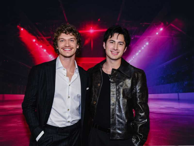 &nbsp;<span style="color: rgb(8, 8, 8); font-family: Lato, sans-serif; font-size: 14px;">Connor Storrie e Hudson Williams&nbsp;(</span>getty images)