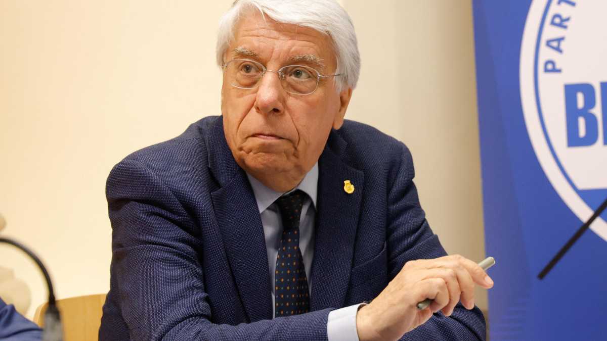 Immagine di Motivi per chiamare eroi Giovanardi e Tricarico