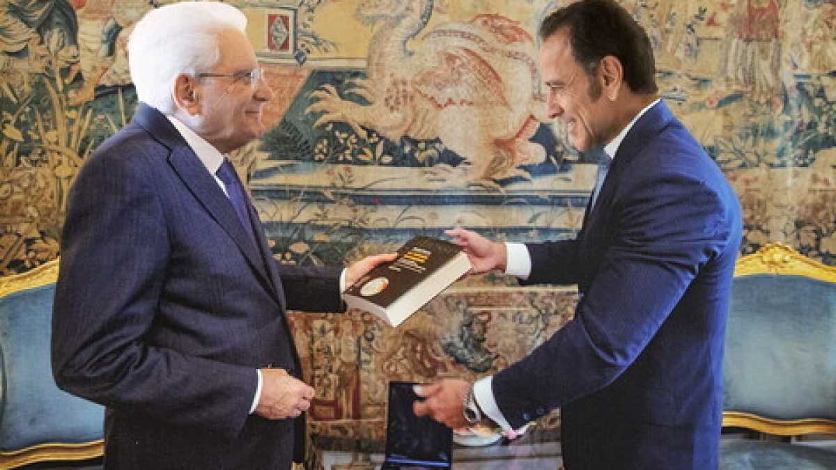 Immagine di Il secondo tragico Minenna, dopo il Mes ora photoshoppa pure Mattarella