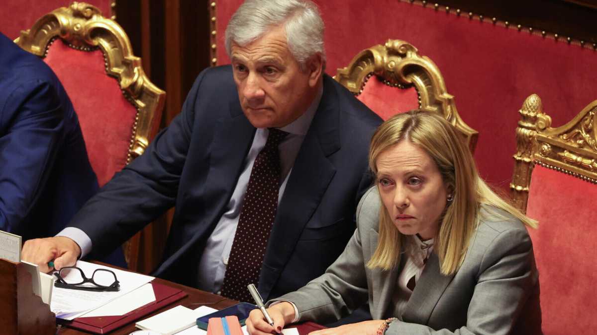 Immagine di Meloni misura Vannacci e Salvini sul Dl Ucraina. Occhi sulle assenze Lega. I vannacciani indecisi fanno già coalizione con la sinistra
